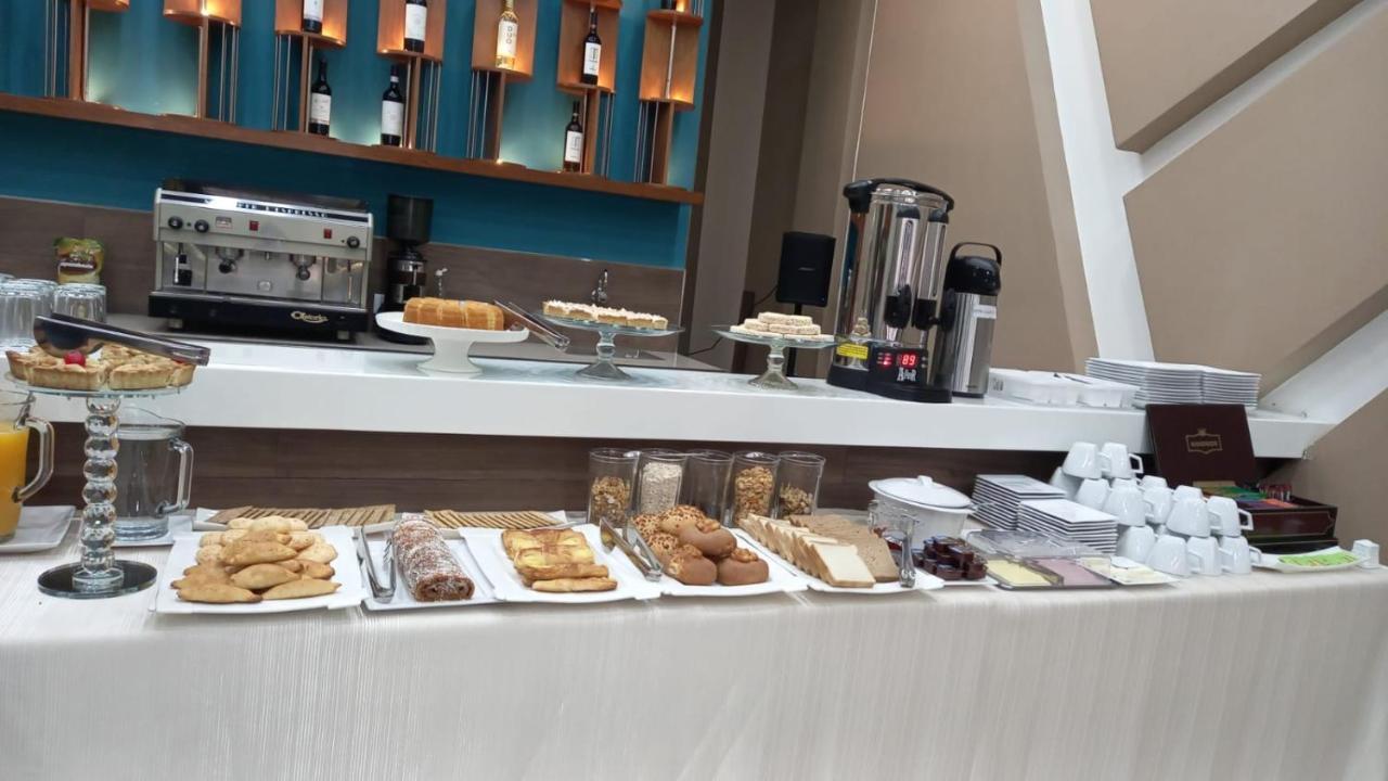 Hotel Innova Тариха Екстериор снимка