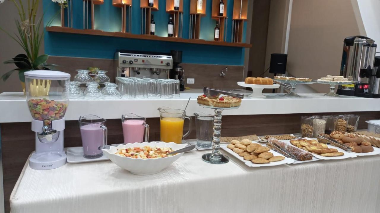 Hotel Innova Тариха Екстериор снимка