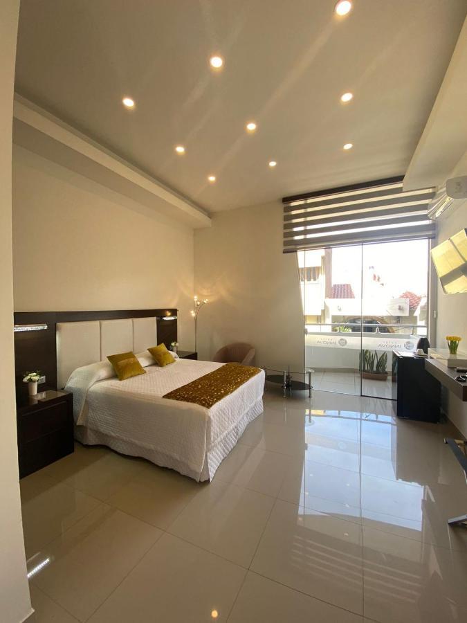 Hotel Innova Тариха Екстериор снимка
